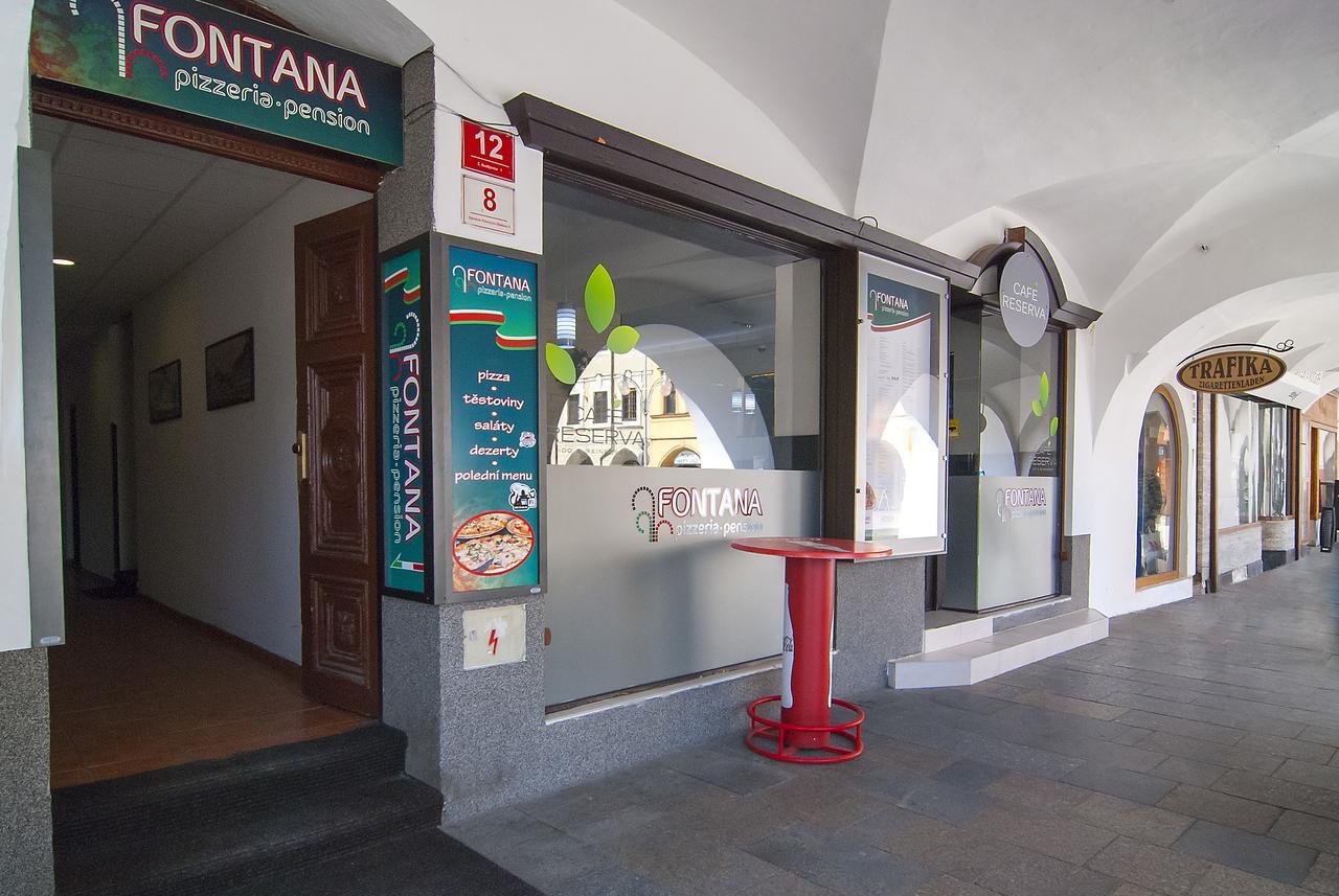 Hotel Fontana Pizzeria - Pension Ceske Budejovice Esterno foto